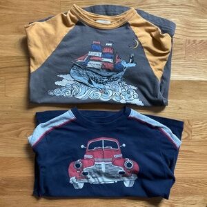 2 Hanna Andersson long sleeve tshirts size 8 130 cm - car & pirate